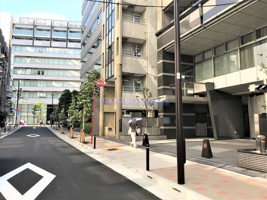 ビル周辺風景①