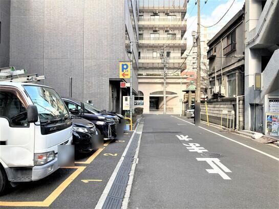 ビル周辺風景③