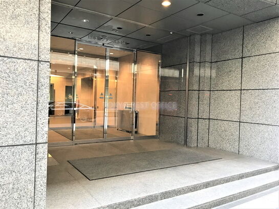 ビルエントランス②