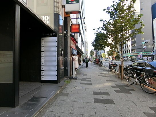 ビル周辺風景①