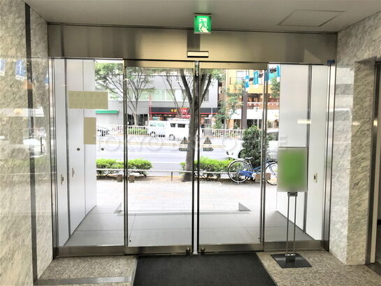 エントランスホール②