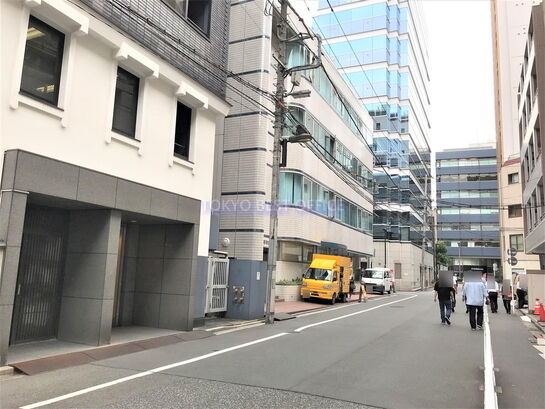 ビル周辺風景①