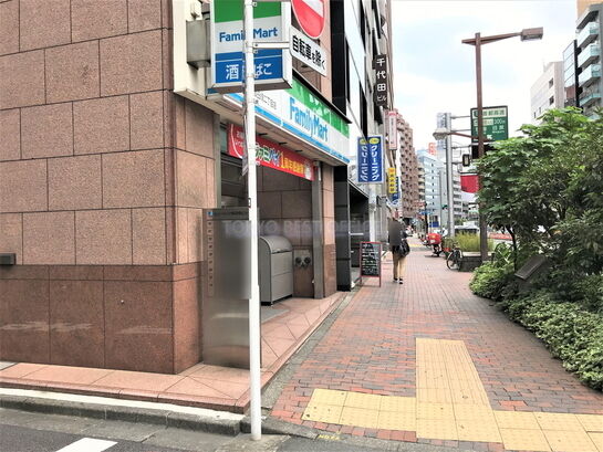 ビル周辺風景③