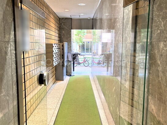 エントランスホール