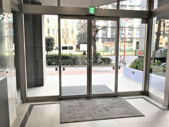 エントランスホール③