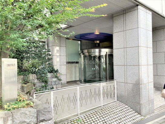 ビルエントランス③