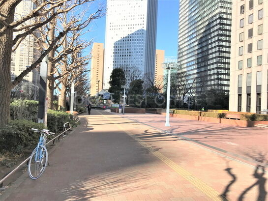 ビル周辺風景③