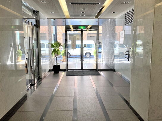 エントランスホール②