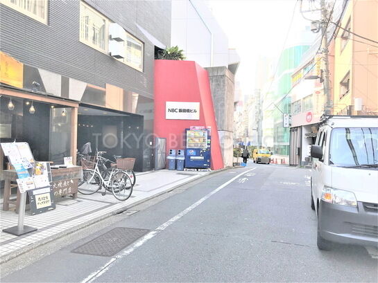 ビル周辺風景②