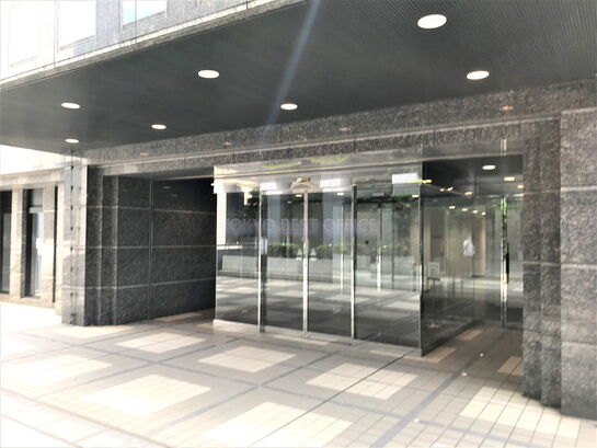 オフィスエントランス