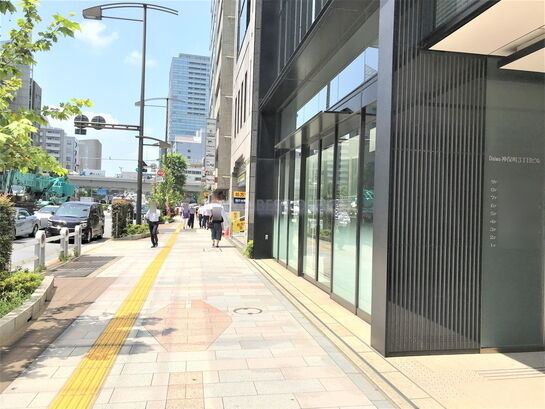 ビル周辺風景②