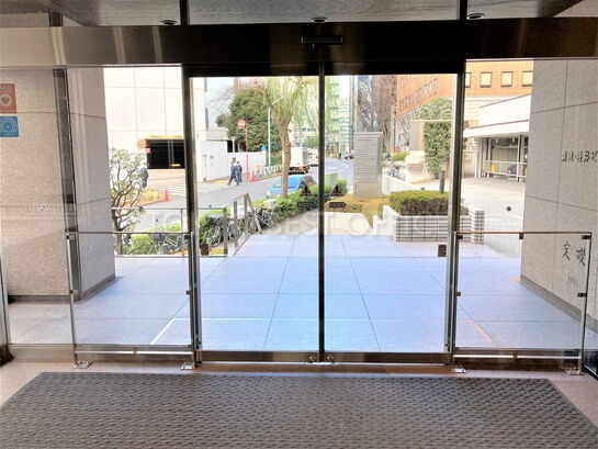 エントランスホール④