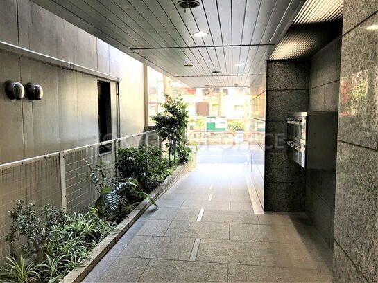 エントランスホール③