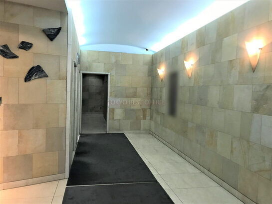 エントランスホール①