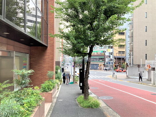 ビル周辺風景②