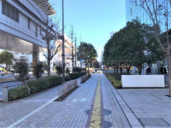 ビル周辺風景④