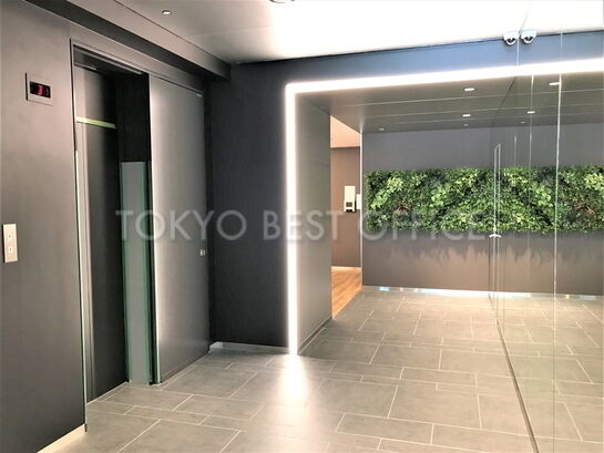 エントランスホール①