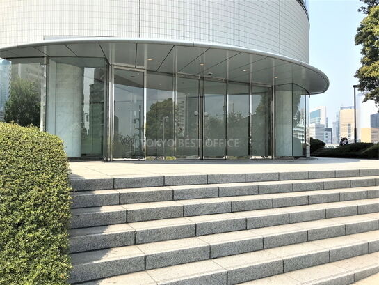 ビルエントランス