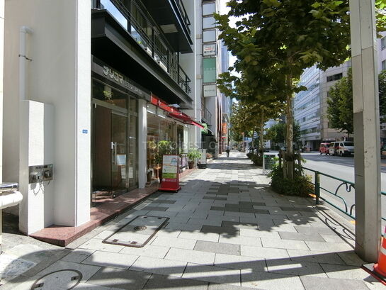 ビル周辺風景①