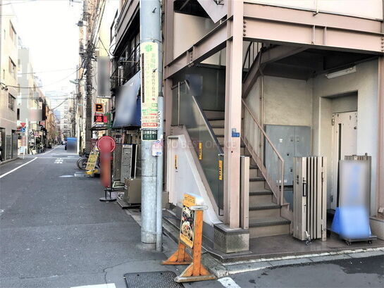 ビル周辺風景②