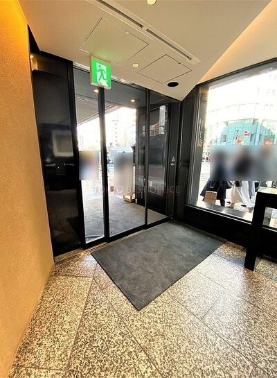 エントランスホール④