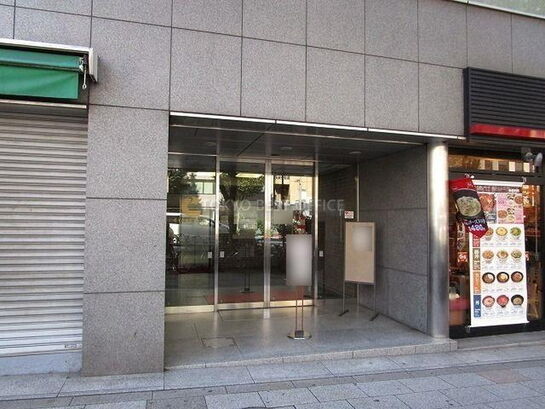 ビルエントランス①