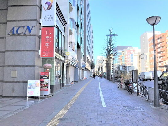 ビル周辺風景①
