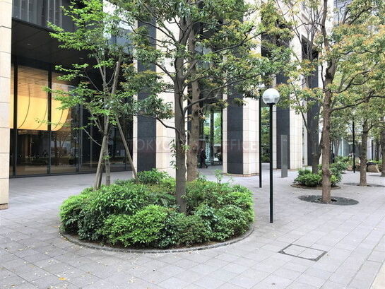 ビル周辺風景②