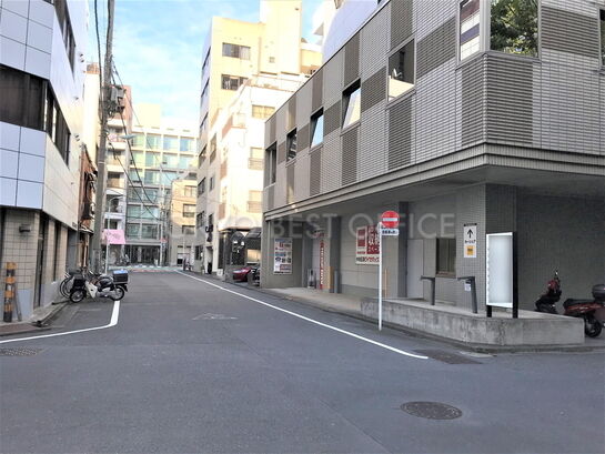 ビル周辺風景③