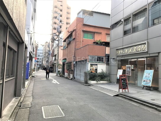 ビル周辺風景③