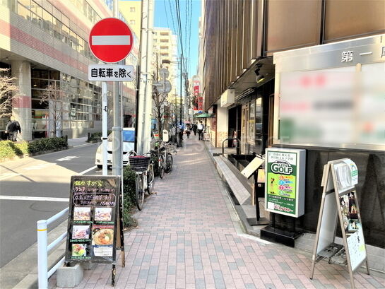 ビル周辺風景①