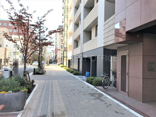 ビル周辺風景②