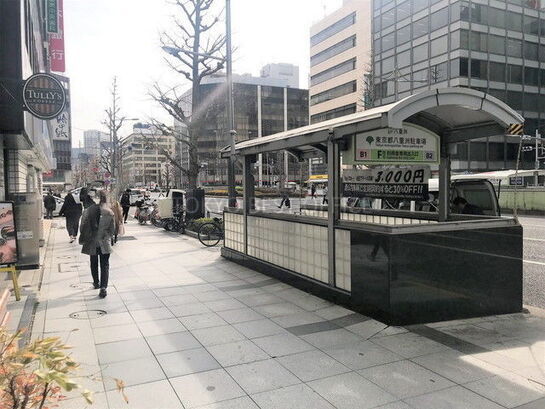 ビル周辺風景①