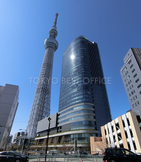 東京スカイツリー イーストタワー(右)外観①