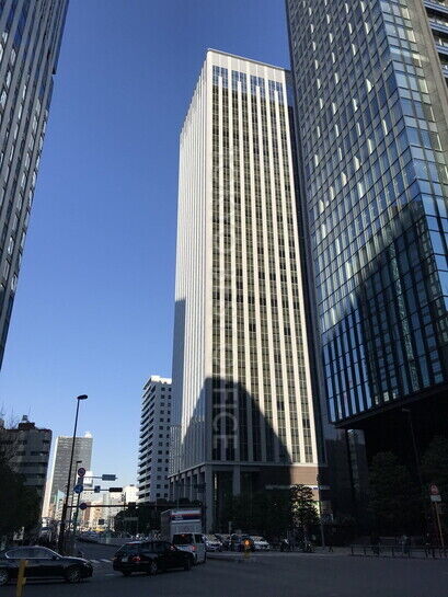 新宿フロントタワー外観④