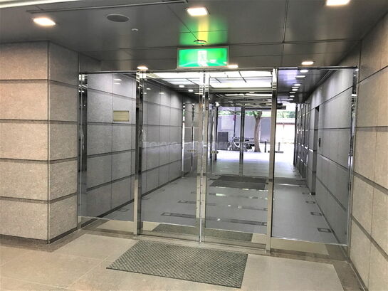 エントランスホール