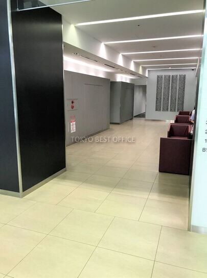 エントランスホール①