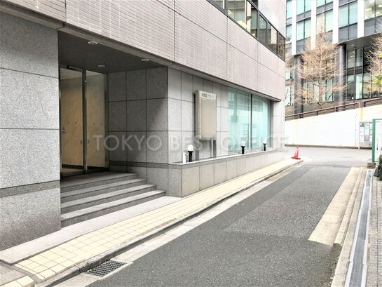 ビル周辺風景②