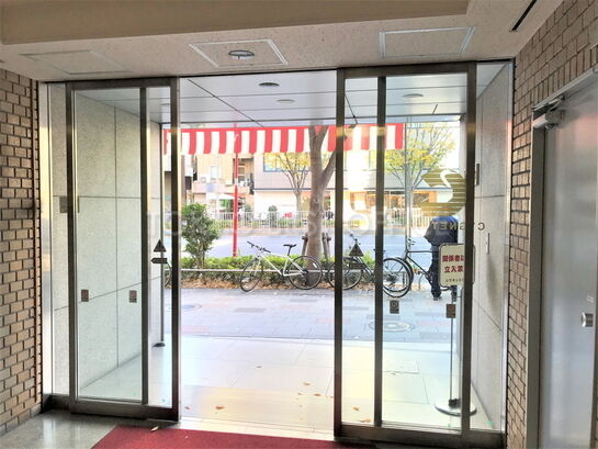 エントランスホール④