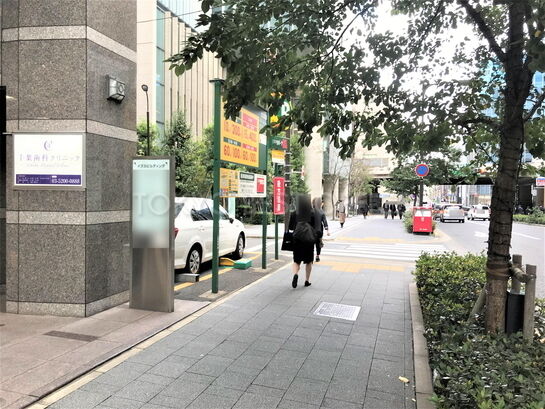 ビル周辺風景①