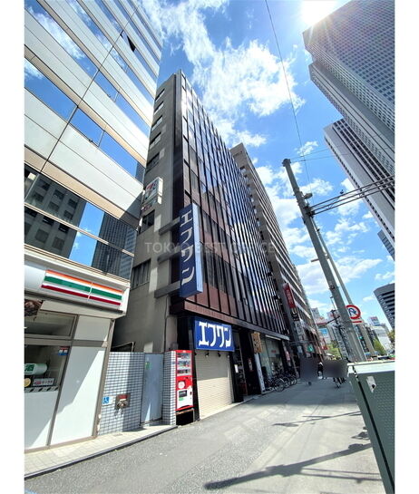 新宿ロイヤルビル外観④