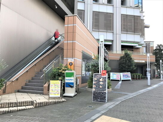 ビル周辺風景①