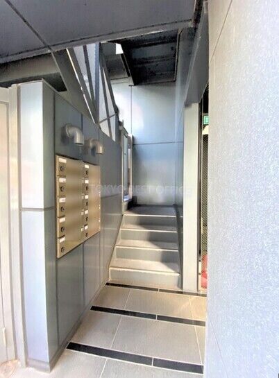 エントランスホール①