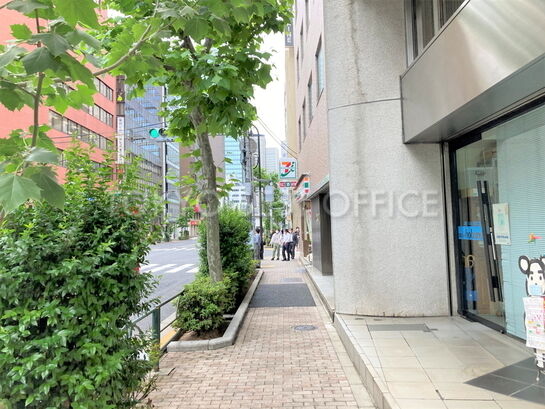 ビル周辺風景②