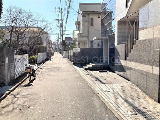 ビル周辺風景②