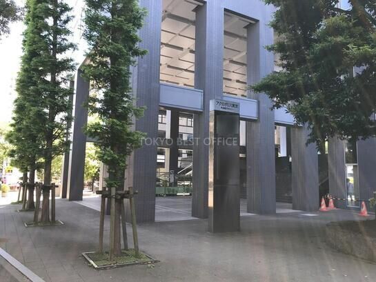 エントランス付近