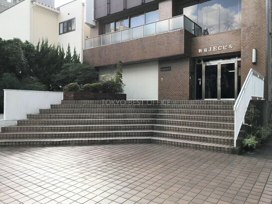 ビルエントランス②