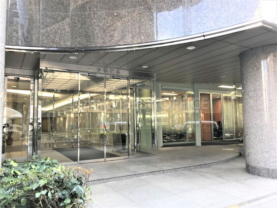 ビルエントランス①