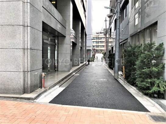 ビル周辺風景②