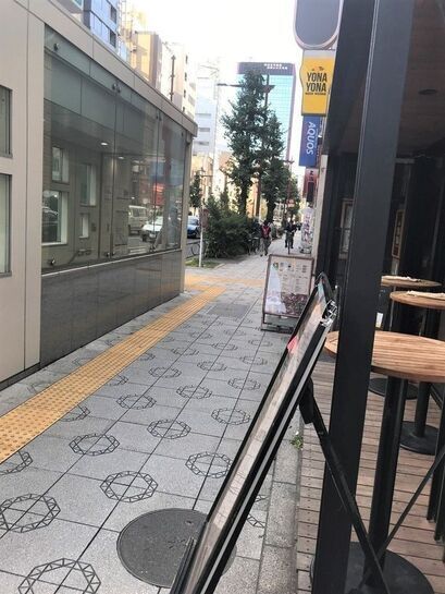 ビル周辺風景①